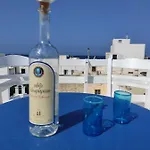 White Cycladic Town House With Sea Vew * Páros