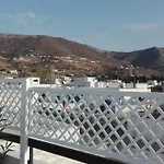 White Cycladic Town House With Sea Vew Páros