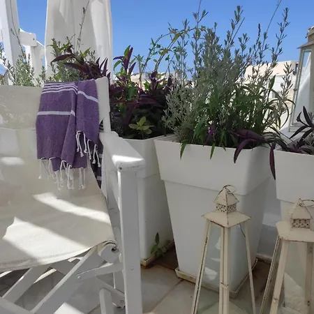 Prázdninový dům White Cycladic Town House With Sea Vew Páros