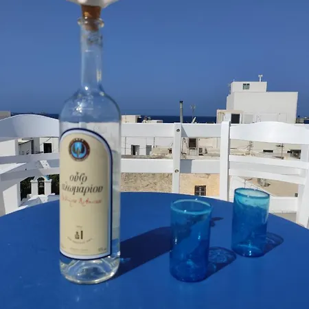 White Cycladic Town House With Sea Vew * Parikia (Paros)