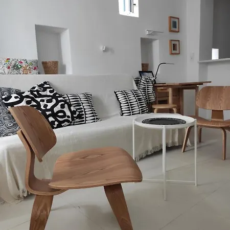 Holiday home White Cycladic Town House With Sea Vew