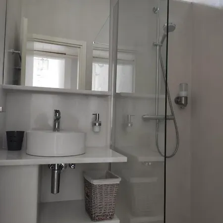 펜션 White Cycladic Town House With Sea Vew Páros