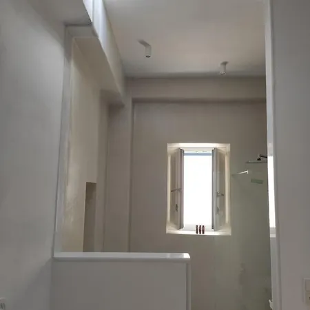White Cycladic Town House With Sea Vew * Parikia (Paros)
