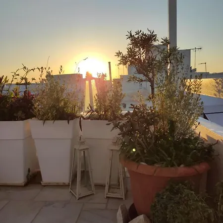 White Cycladic Town House With Sea Vew Prázdninový dům Páros