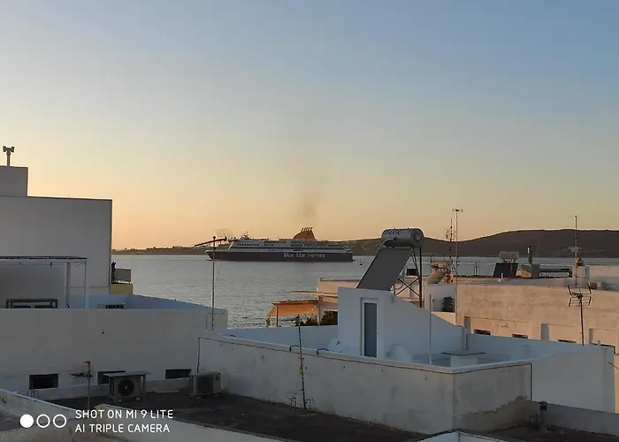 Semesterbostad White Cycladic Town House With Sea Vew *